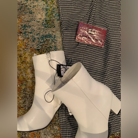 Red Croc Card Case - Picture 3 of 4